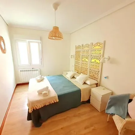 La Casita Verde. Metro Cerca Del Casco Viejo アパート ビルバオ