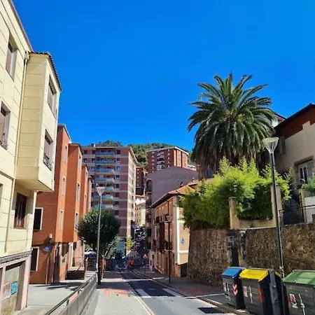 La Casita Verde. Metro Cerca Del Casco Viejo Apartmán