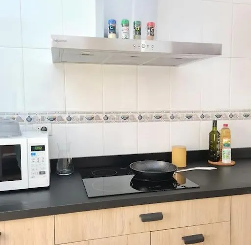 La Casita Verde. Metro Cerca Del Casco Viejo * Бильбао