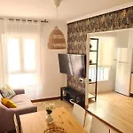 La Casita Verde. Metro Cerca Del Casco Viejo